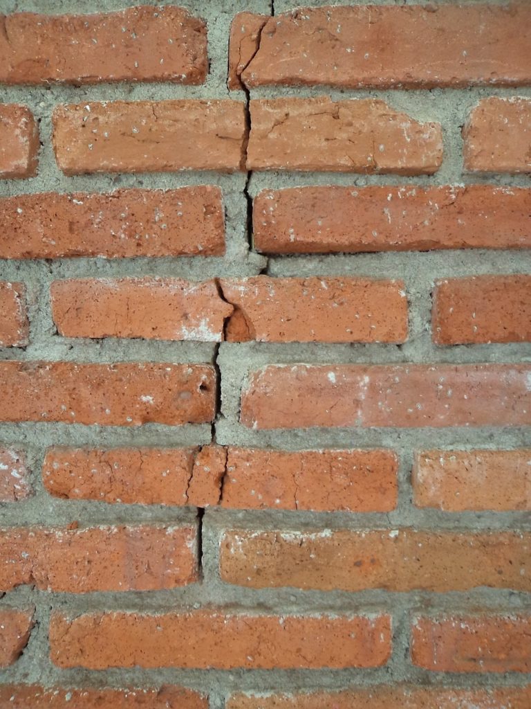 brick, crack, cut-215779.jpg